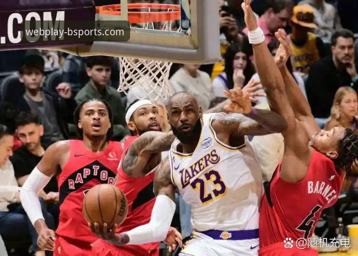 NBA常规赛最新动态：湖人三巨头火力全开，客场力克步行者终结连败